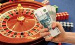 Казино сняло более 50 долларов при выводе денег